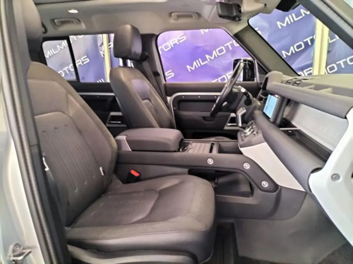 Land Rover Defender usata a Messina (12)