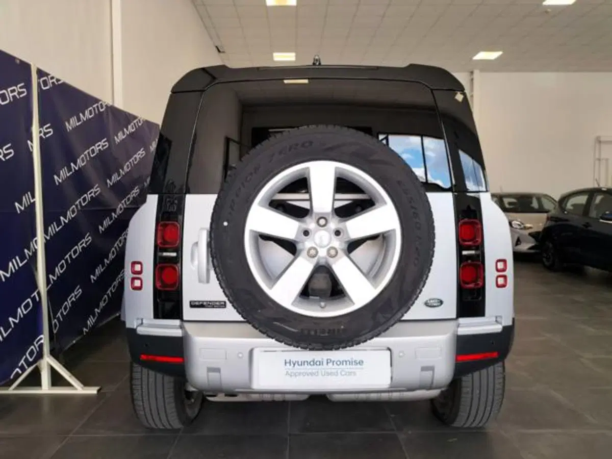 Land Rover Defender usata a Messina (9)