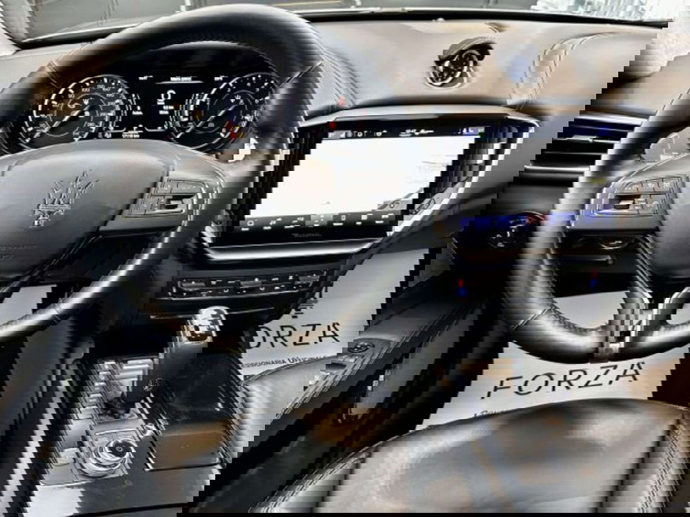 Maserati Ghibli usata a Torino (14)