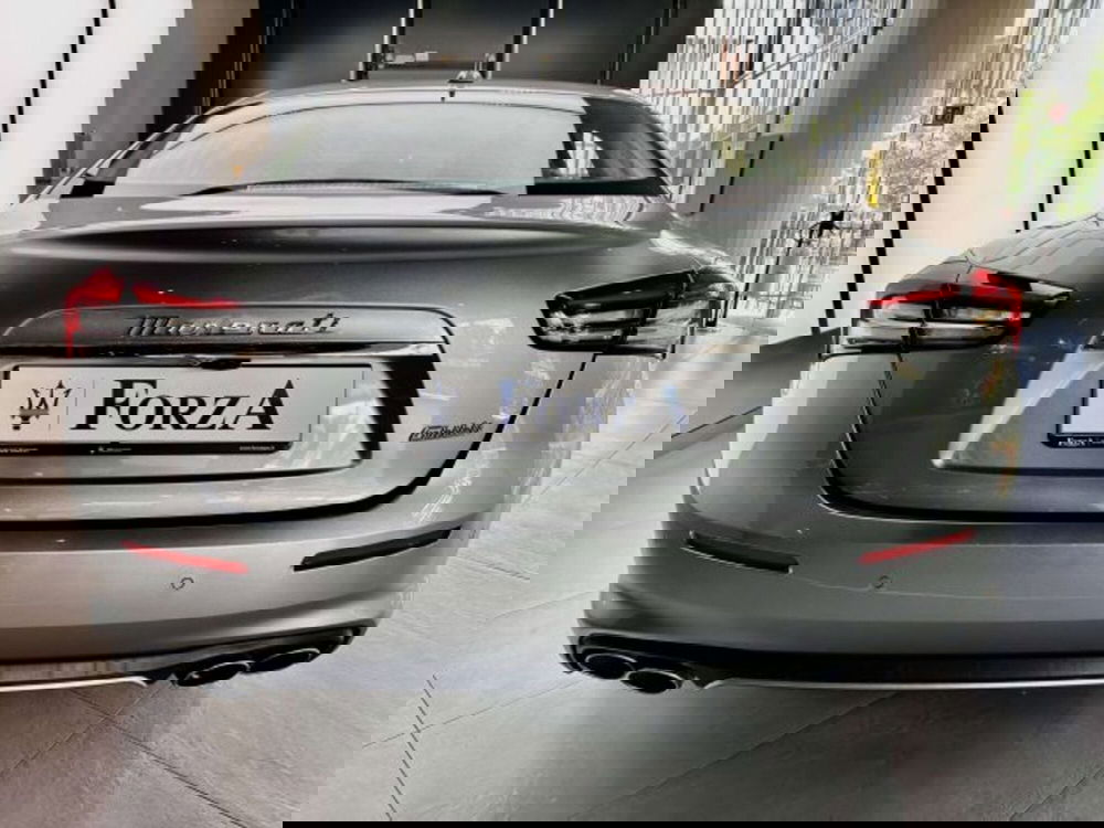 Maserati Ghibli usata a Torino (7)