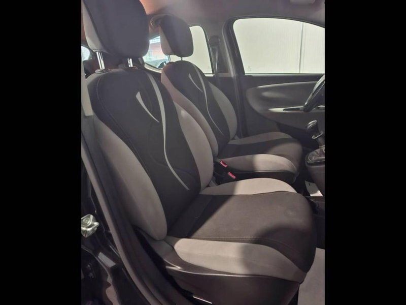 Lancia Ypsilon usata a Torino (13)