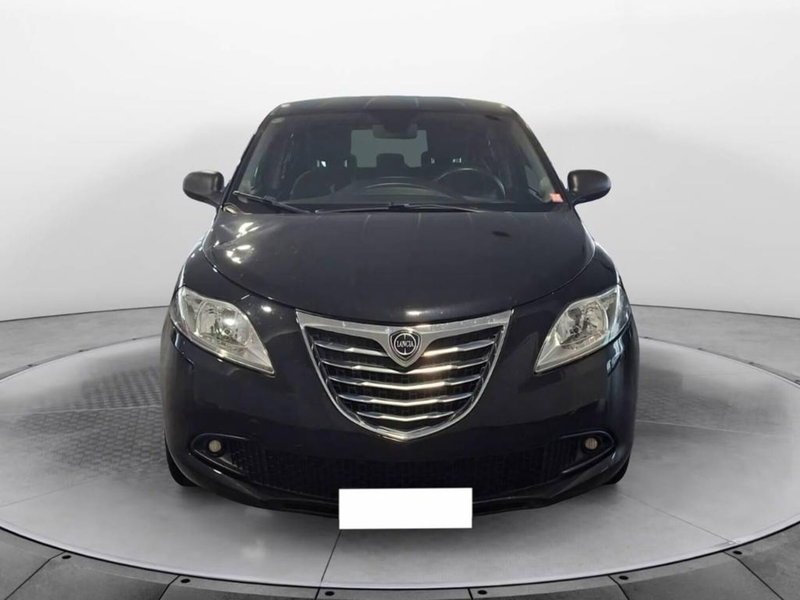 Lancia Ypsilon usata a Torino (2)