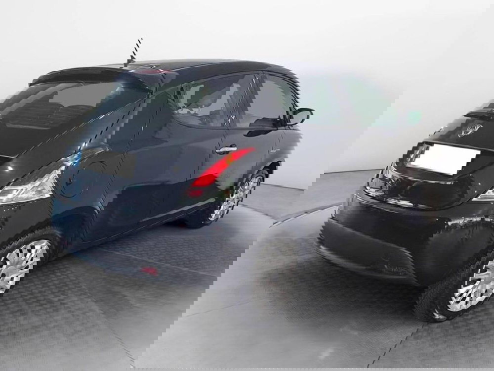 Lancia Ypsilon usata a Torino (4)