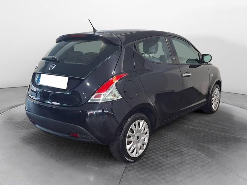 Lancia Ypsilon usata a Torino (4)