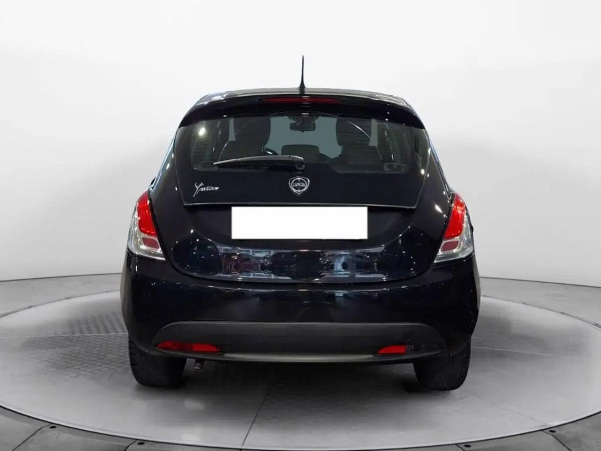 Lancia Ypsilon usata a Torino (5)