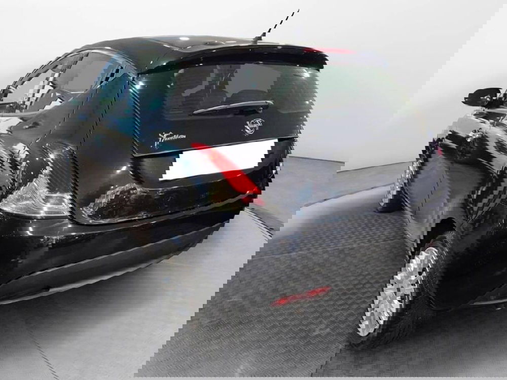 Lancia Ypsilon usata a Torino (6)