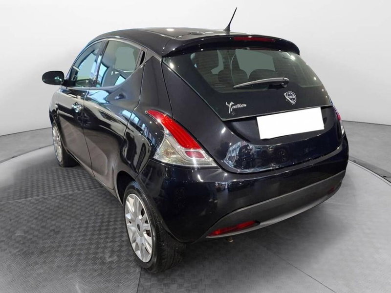 Lancia Ypsilon usata a Torino (6)