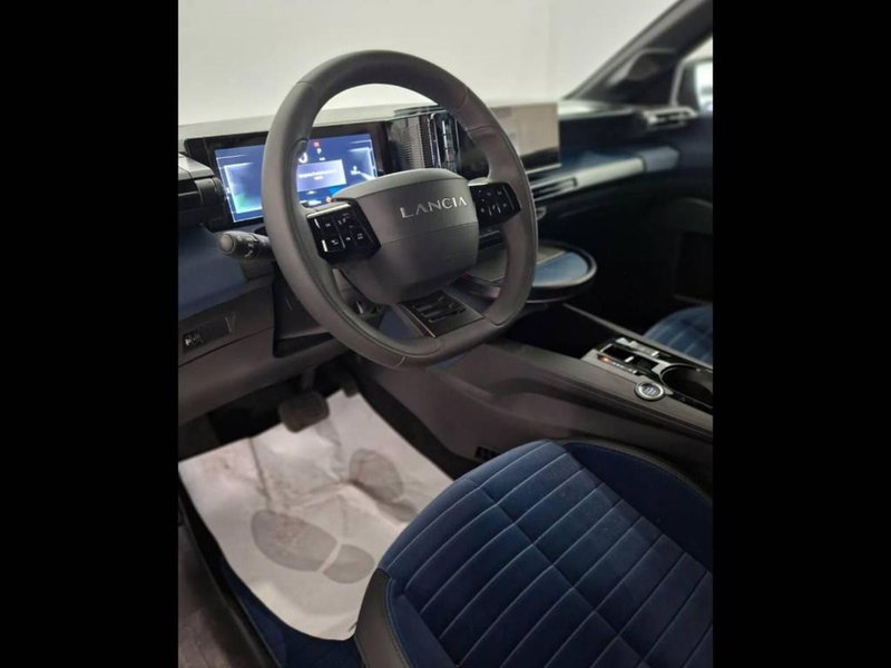 Lancia Ypsilon usata a Torino (10)