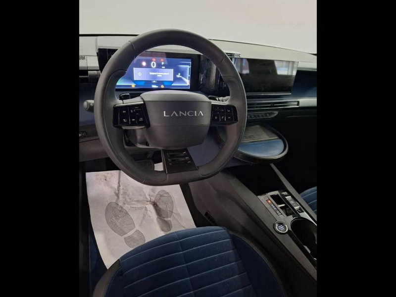 Lancia Ypsilon usata a Torino (11)