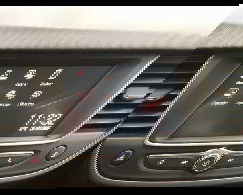 Opel Crossland usata a Alessandria (13)