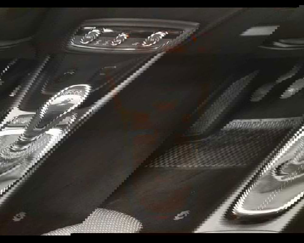 Opel Crossland usata a Alessandria (16)