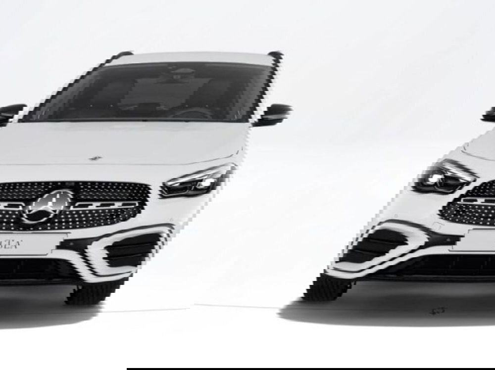 Mercedes-Benz GLA SUV nuova a Verona (3)