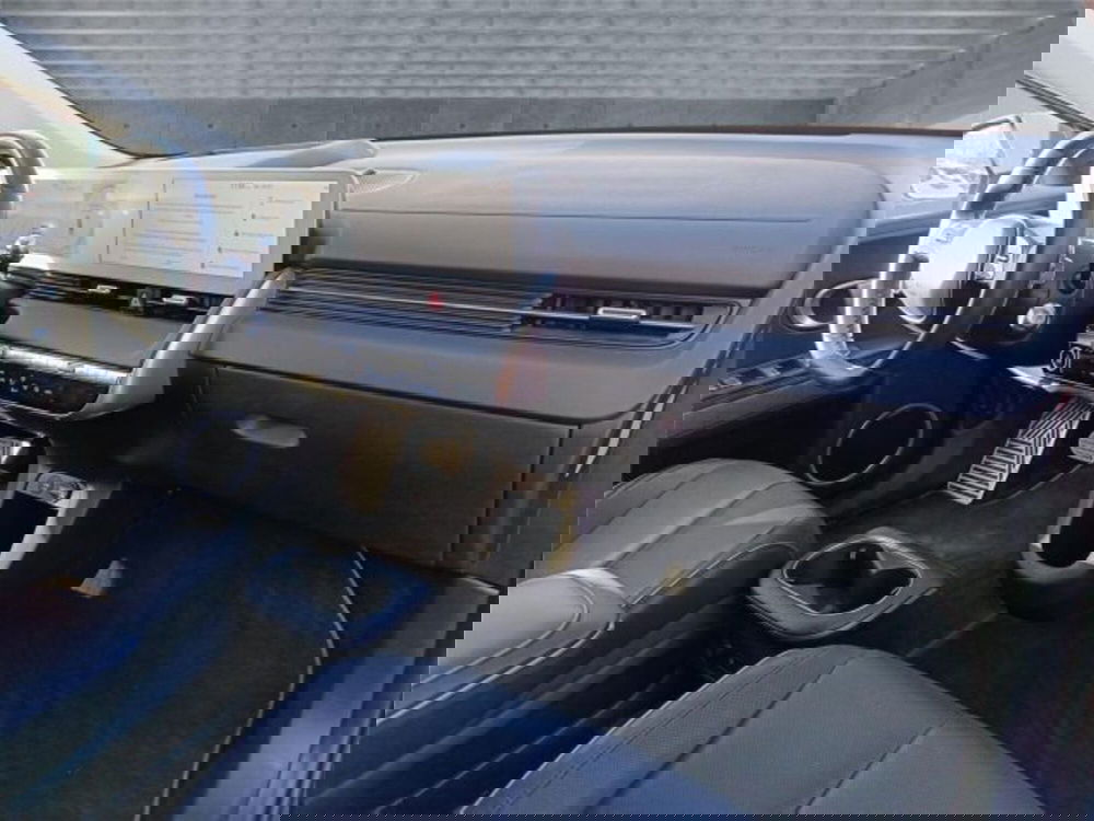 Hyundai Ioniq 5 usata a Bari (12)