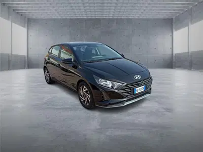 Hyundai i20 1.2 MPI MT ConnectLine nuova a Bari
