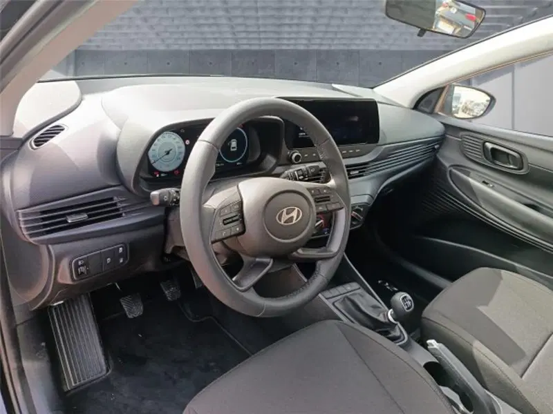 Hyundai i20 nuova a Bari (10)