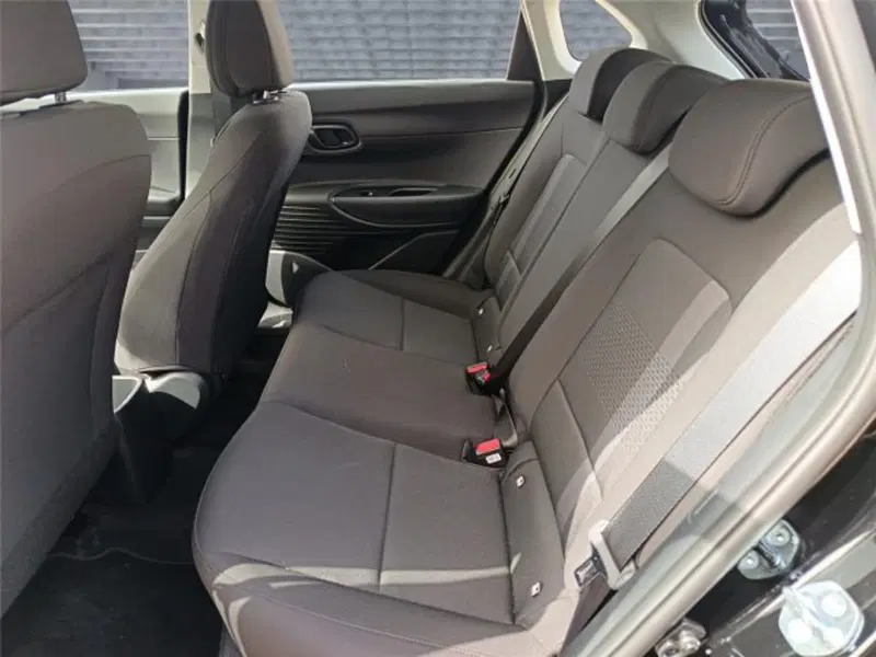 Hyundai i20 nuova a Bari (20)