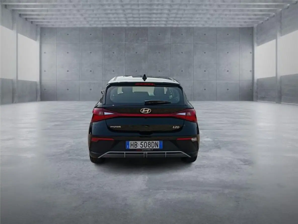 Hyundai i20 nuova a Bari (5)
