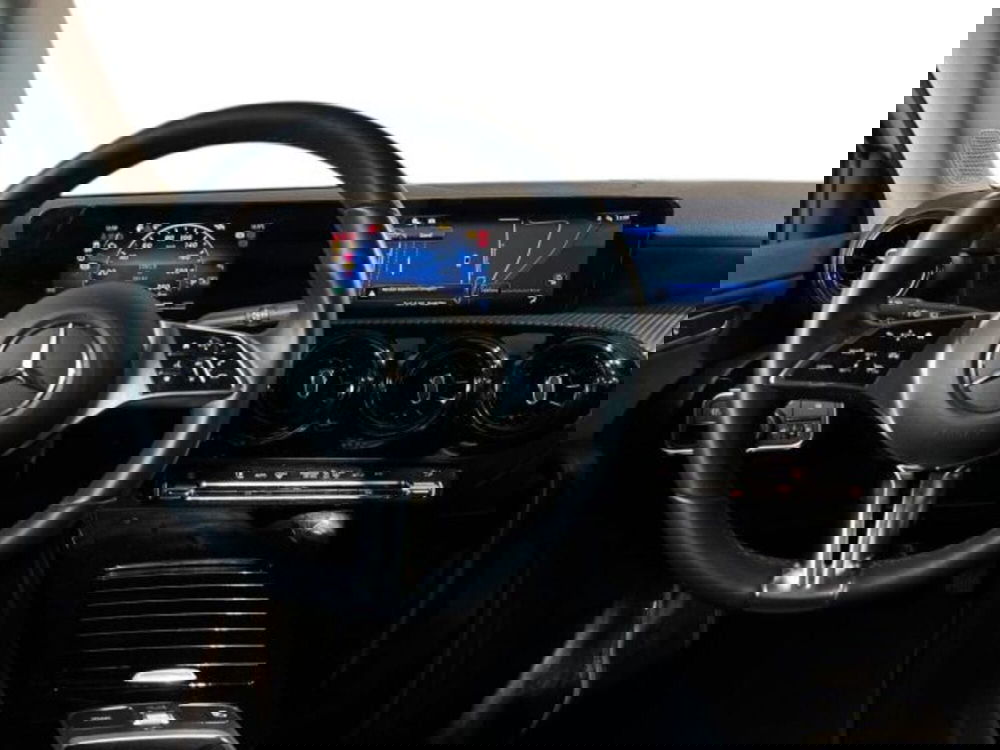 Mercedes-Benz Classe A Sedan usata a Bologna (11)