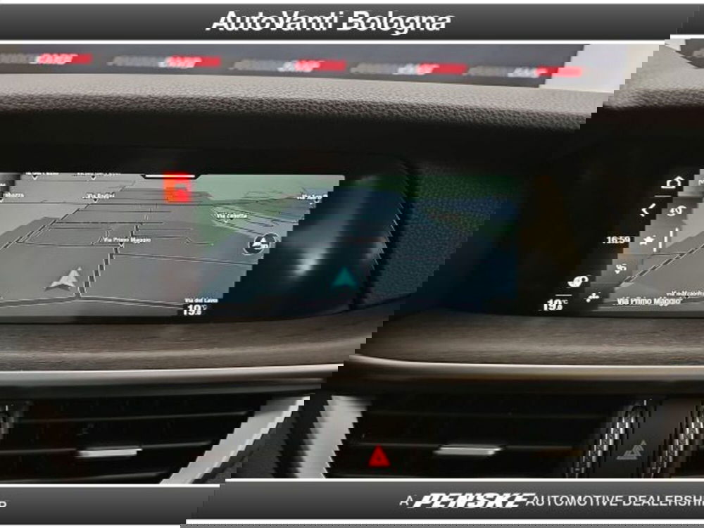 Alfa Romeo Stelvio usata a Bologna (13)