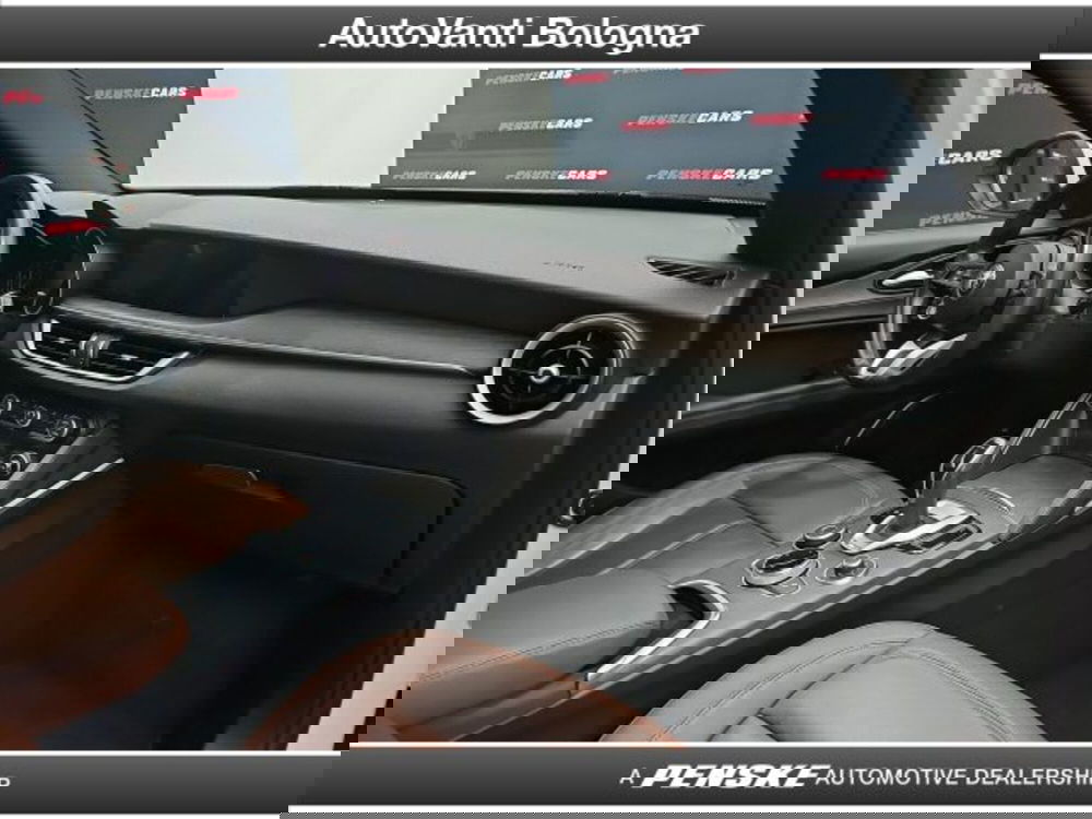 Alfa Romeo Stelvio usata a Bologna (15)