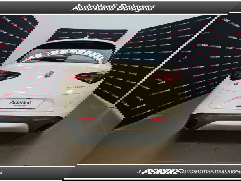 Alfa Romeo Stelvio usata a Bologna (4)
