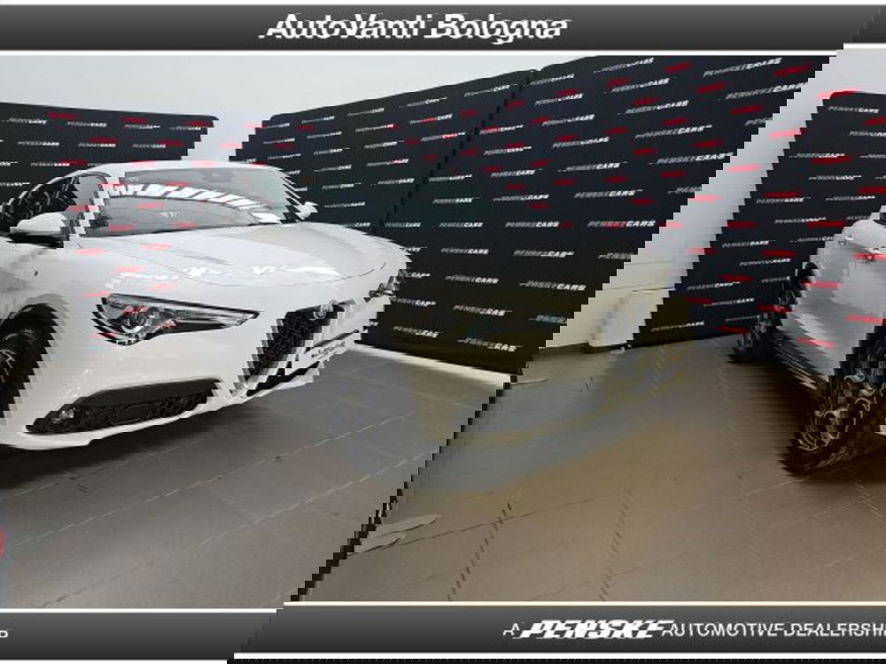 Alfa Romeo Stelvio usata a Bologna (6)