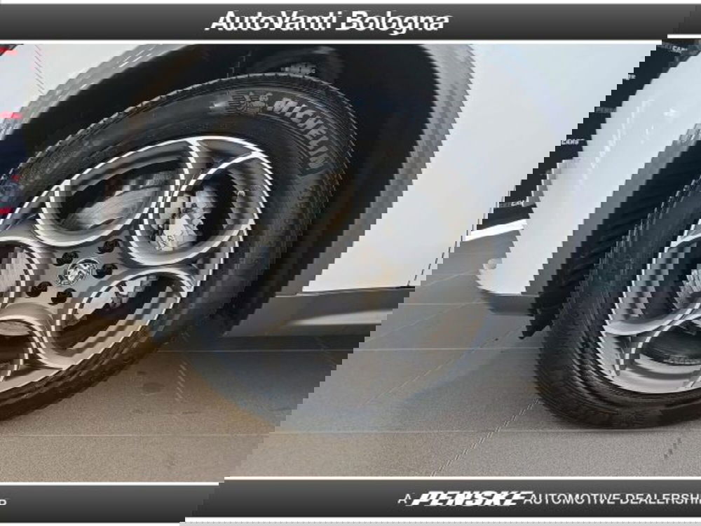 Alfa Romeo Stelvio usata a Bologna (8)