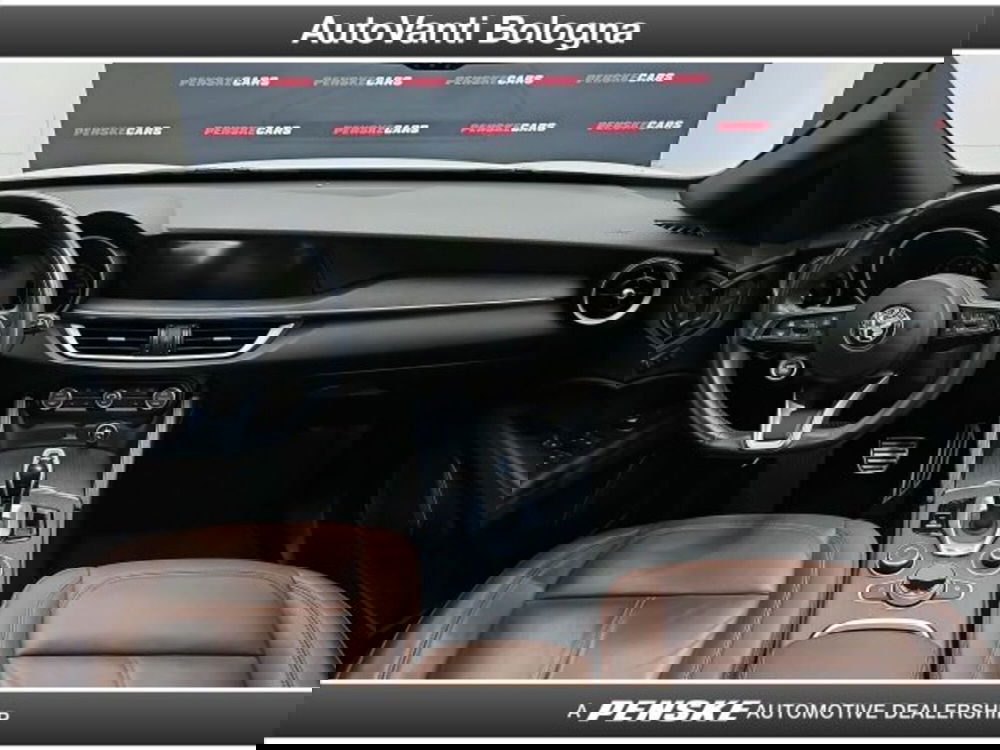 Alfa Romeo Stelvio usata a Bologna (9)