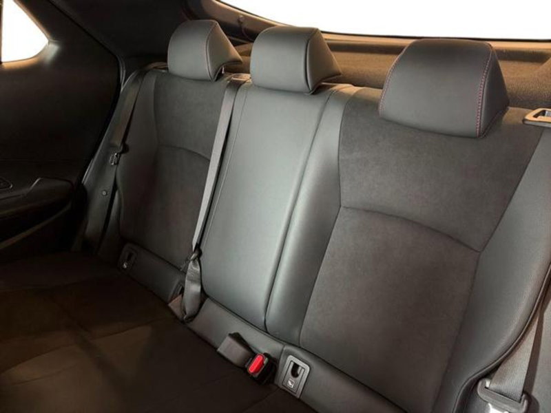 Toyota Toyota C-HR usata a Sassari (10)