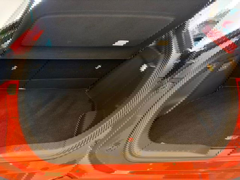 Toyota Toyota C-HR usata a Sassari (11)