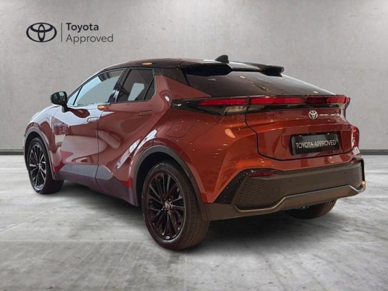 Toyota Toyota C-HR usata a Sassari (4)