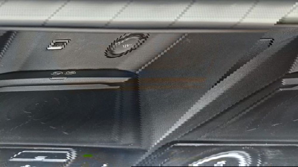 Peugeot 3008 usata a Lucca (13)