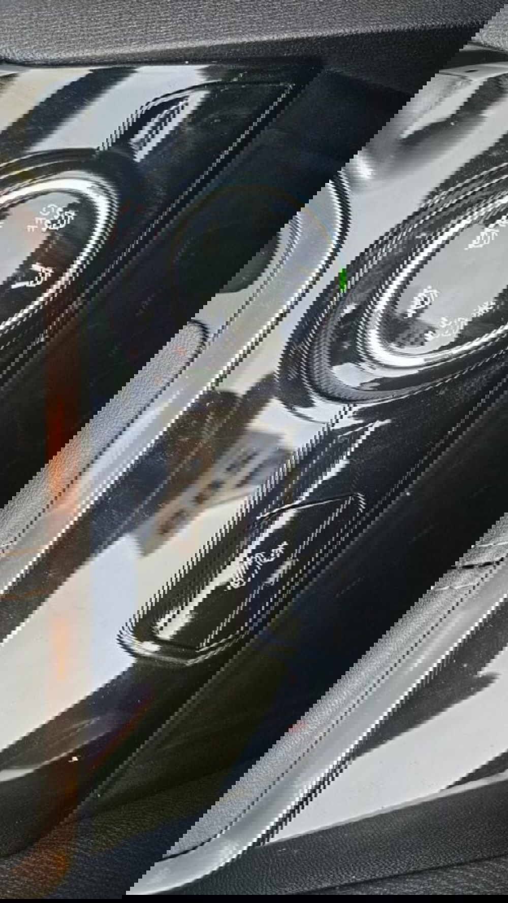 Peugeot 3008 usata a Lucca (9)