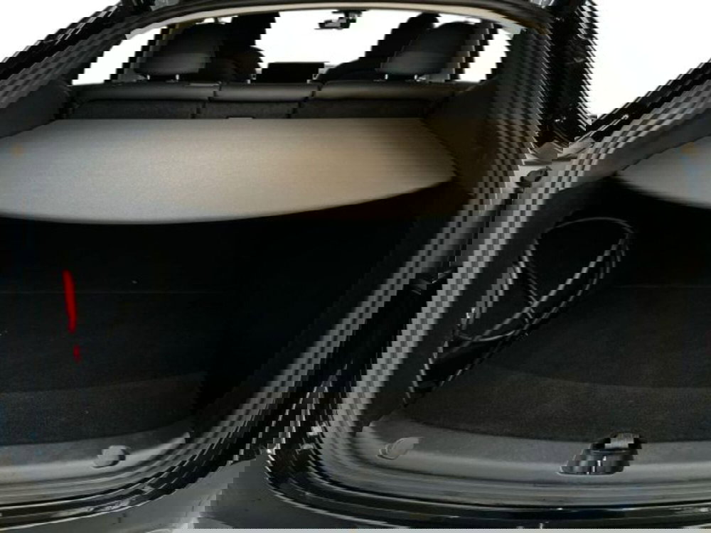 Tesla Model Y usata a Verona (13)