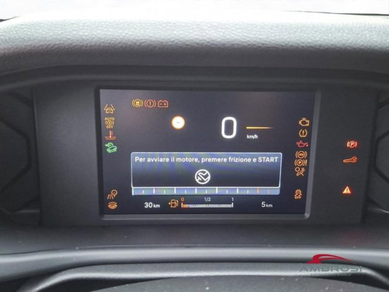 Jeep Avenger nuova a Perugia (13)