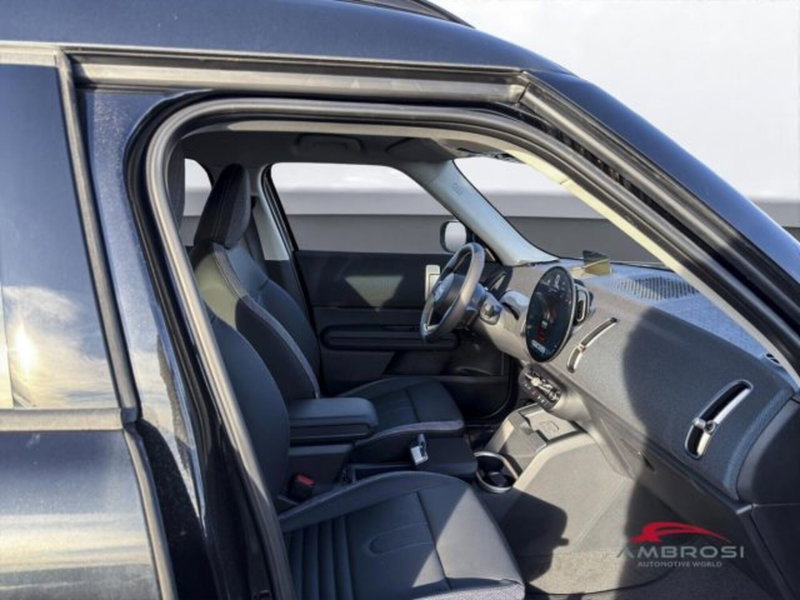 MINI Mini Countryman nuova a Perugia (12)