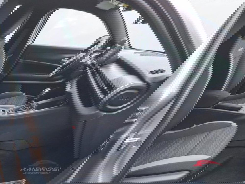 Jeep Avenger nuova a Perugia (12)