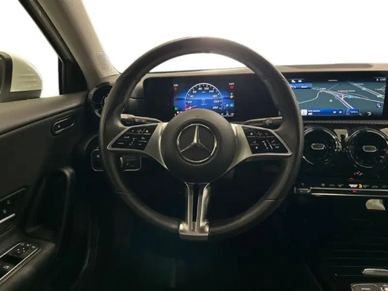 Mercedes-Benz Classe A usata a Avellino (11)