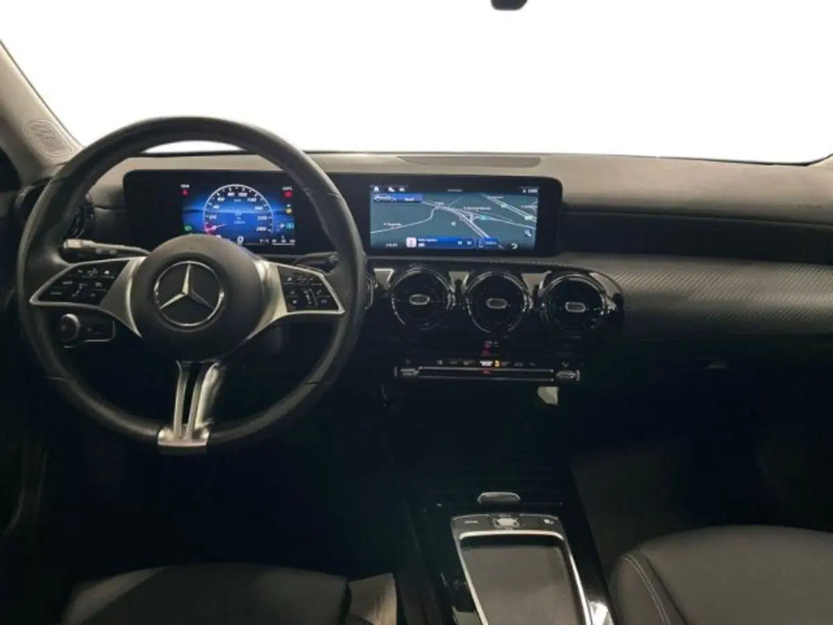 Mercedes-Benz Classe A usata a Avellino (9)