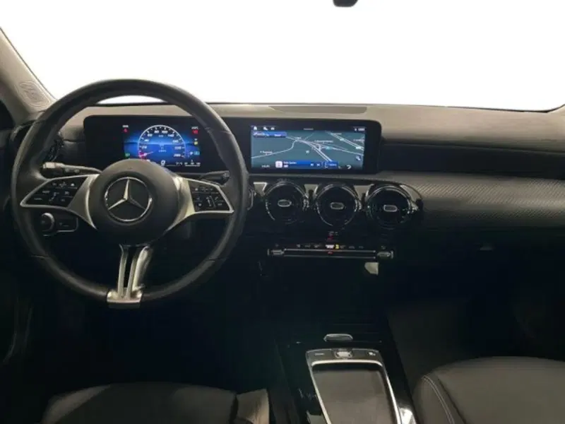 Mercedes-Benz Classe A usata a Avellino (9)