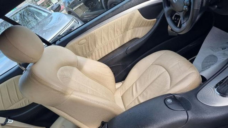 Mercedes-Benz CLK usata a Savona (11)