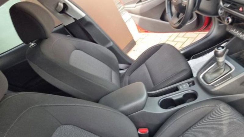Hyundai Kona usata a Savona (13)