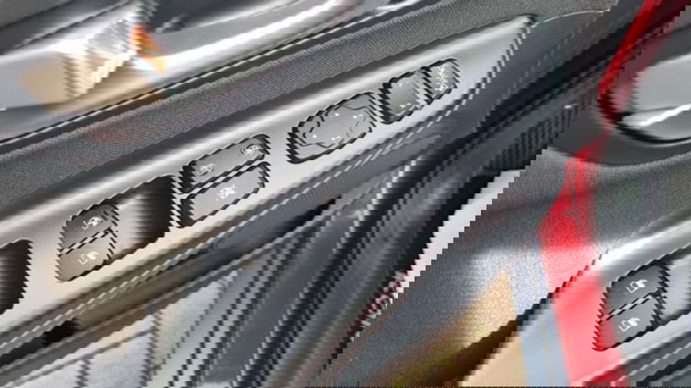 Hyundai Kona usata a Savona (7)