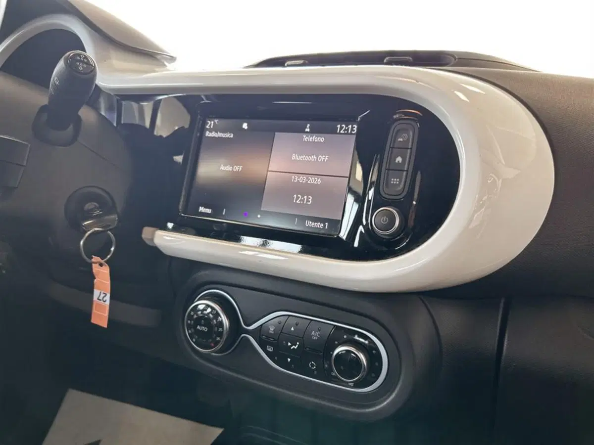 Renault Twingo usata a Piacenza (15)