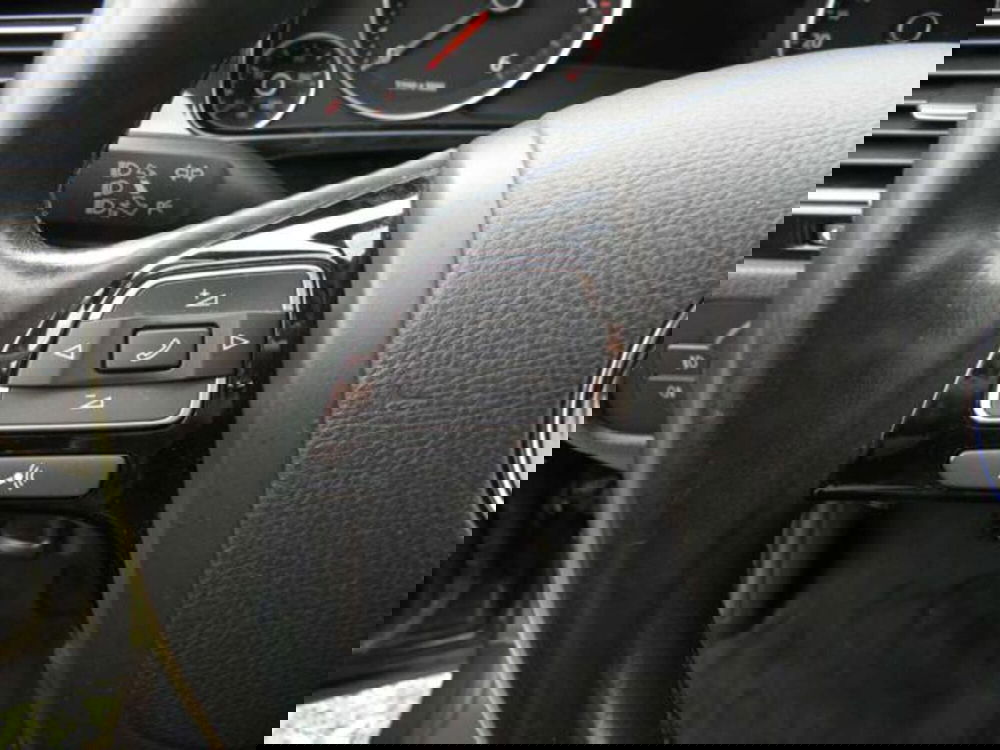 Volkswagen Touareg usata a Firenze (10)