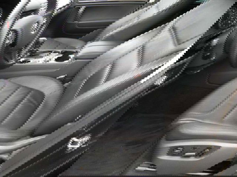 Volkswagen Touareg usata a Firenze (13)