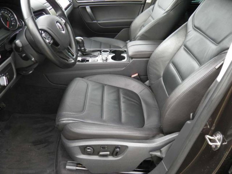 Volkswagen Touareg usata a Firenze (13)