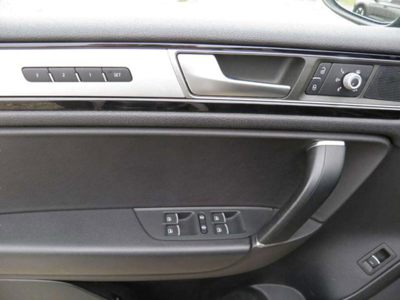 Volkswagen Touareg usata a Firenze (15)