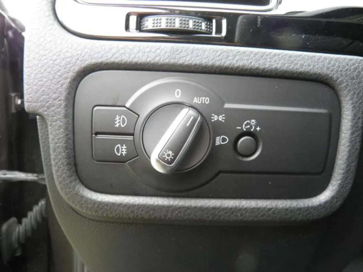 Volkswagen Touareg usata a Firenze (9)