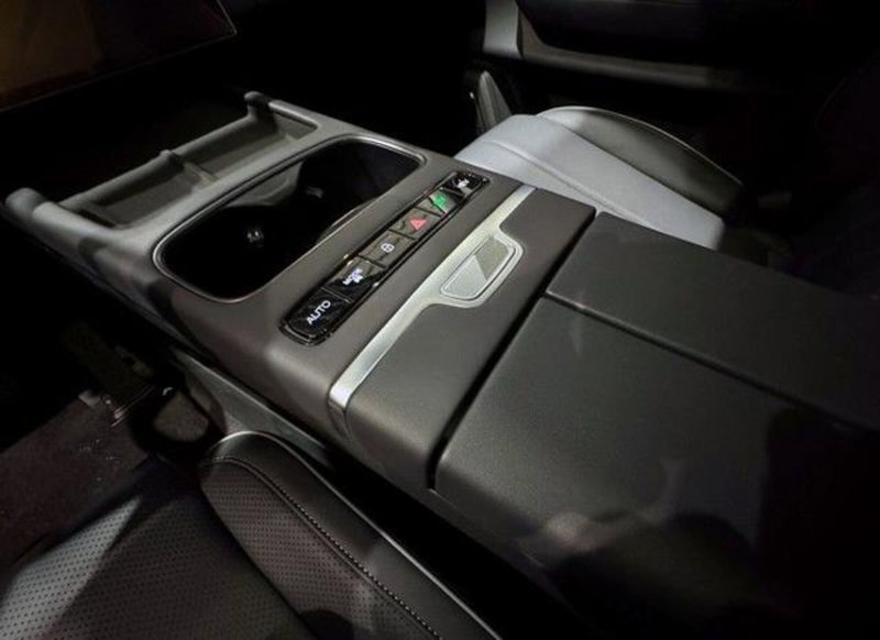 Jaecoo Jaecoo 7 SHS nuova a Bologna (12)